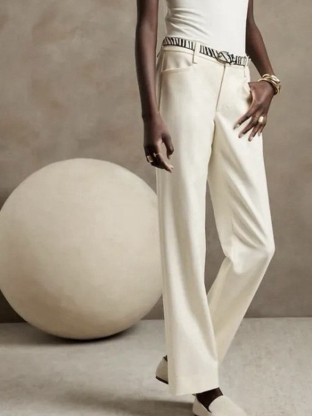 Banana Republic High-Rise Straight-Leg Italian Wool Pant | Size 6